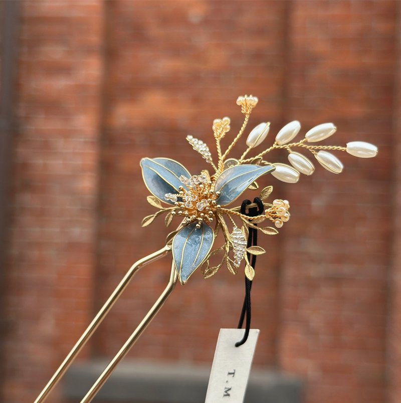 Handmade Bronze hairpins, decorative hairpins, double-stranded hairpins - เครื่องประดับผม - เรซิน สีน้ำเงิน