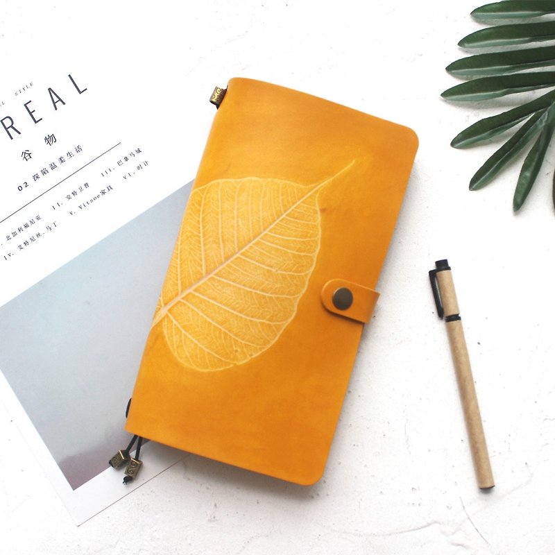 Yellow tea Bodhi Leaf Standard Edition Notebook Pocket Book Leather Notepad Logbook Pocket Book Cover - สมุดบันทึก/สมุดปฏิทิน - หนังแท้ สีเหลือง