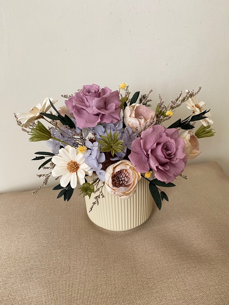 永生盆花. 花禮.生日禮物.結婚賀禮.居家擺飾.開幕賀禮.情人節禮 - 乾燥花/永生花 - 植物．花 多色