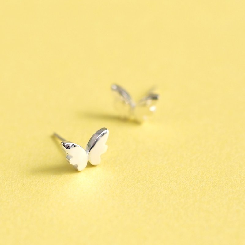 Petit Butterfly Earrings Silver 925 - ต่างหู - โลหะ สีเหลือง