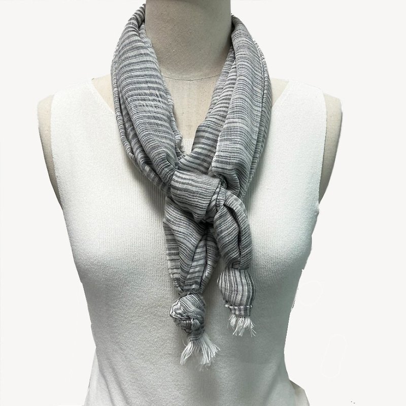 Classic 2 tone stripes scarf |light gray (Free gift : pearl organza pouch) - ผ้าพันคอ - ไฟเบอร์อื่นๆ สีเทา