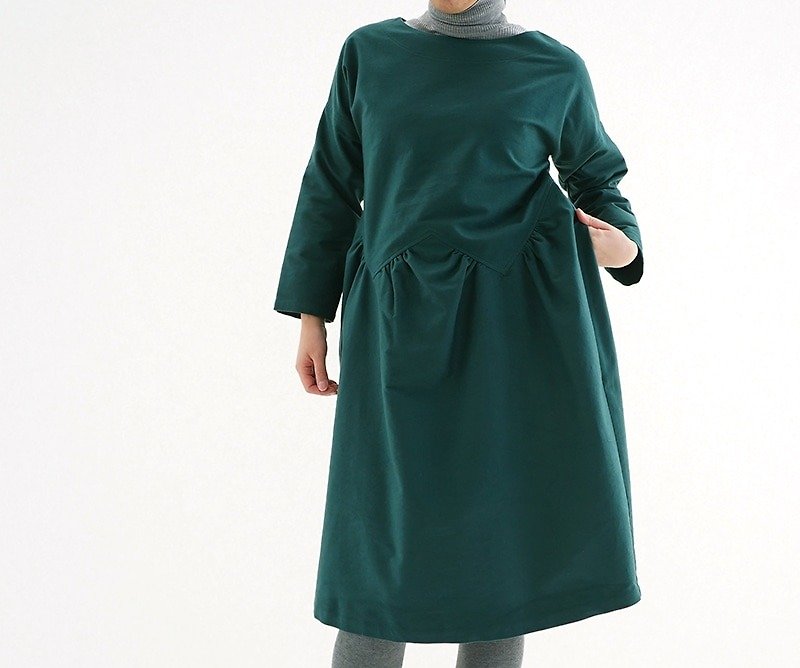 Smooth Cotton Romanesque One-Piece Dress / Amulit Green a36-9 - ชุดเดรส - ผ้าฝ้าย/ผ้าลินิน สีเขียว