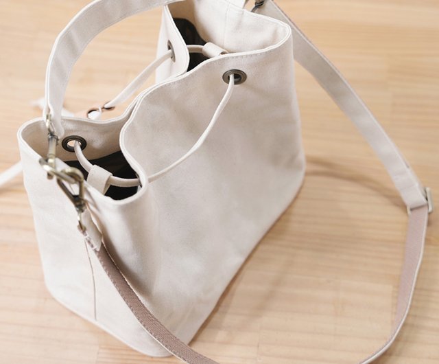 The Bucket Shoulder Bag - Handmade Women's Leather and Bucket Bag