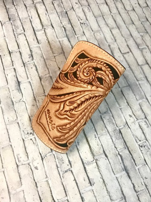 Leather key case/Leather carving/Leather key case - Shop marie