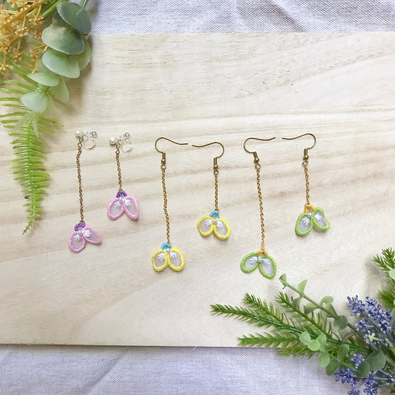Hand-made embroidery // butterfly dance cute skin long and short chain earrings // can be changed - ต่างหู - งานปัก สึชมพู