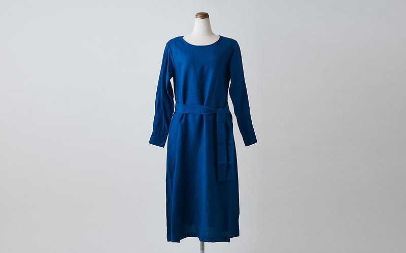 Enrica × Kagure linen one piece (Indigo) - ชุดเดรส - ผ้าฝ้าย/ผ้าลินิน สีน้ำเงิน