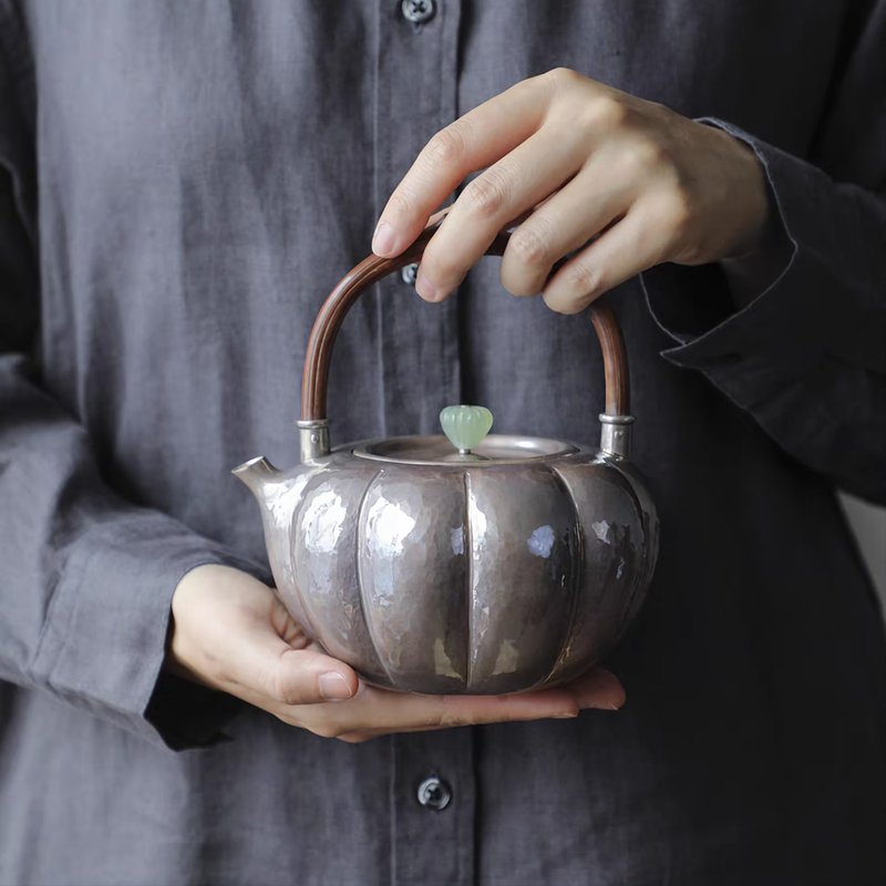 手工純銀紫皮南瓜壺  一張口打出 - 茶壺/茶杯/茶具 - 純銀 銀色