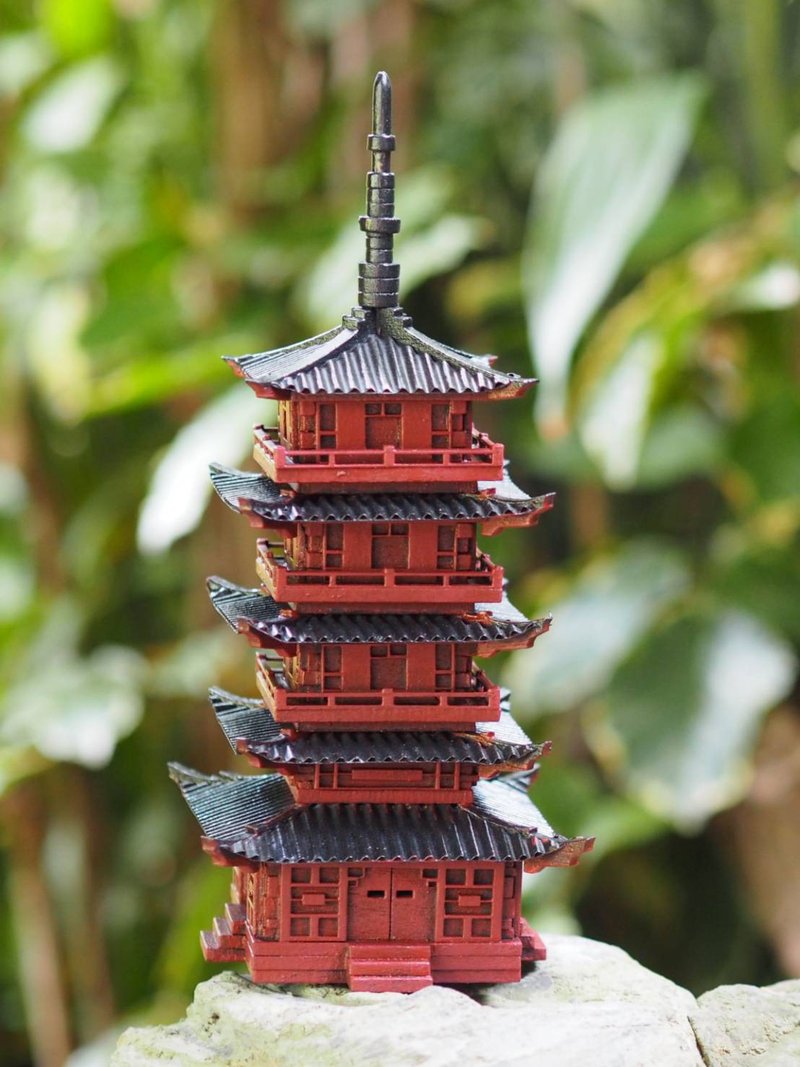 Japanese pavilion model scale model for diorama or home and garden decoration - Items for Display - Wood Red