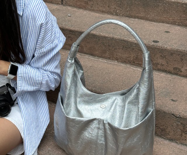★送料・関税込★THE ALLY★バッグ★Emily bag★ The Ally from Korea | EMILY BAG | Silver | 2ways Shoulder