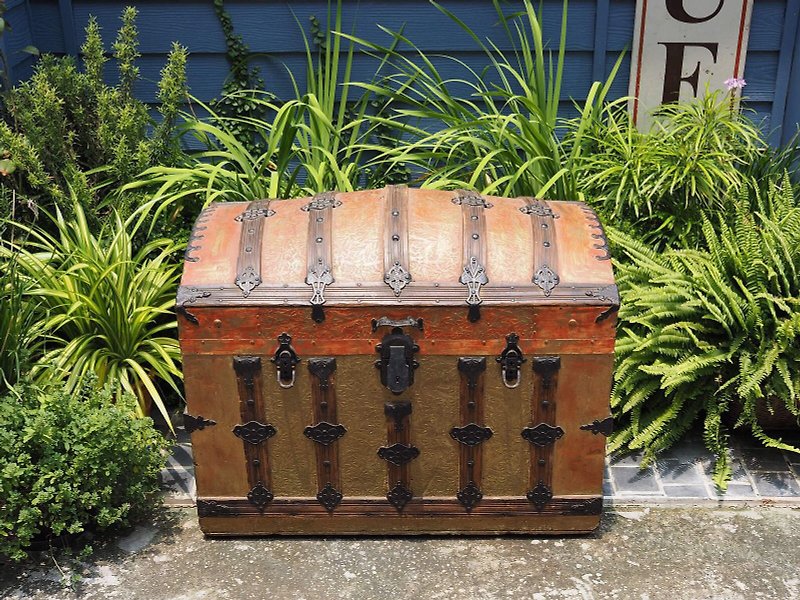American 1900 antique treasure chest luggage - Storage - Wood 