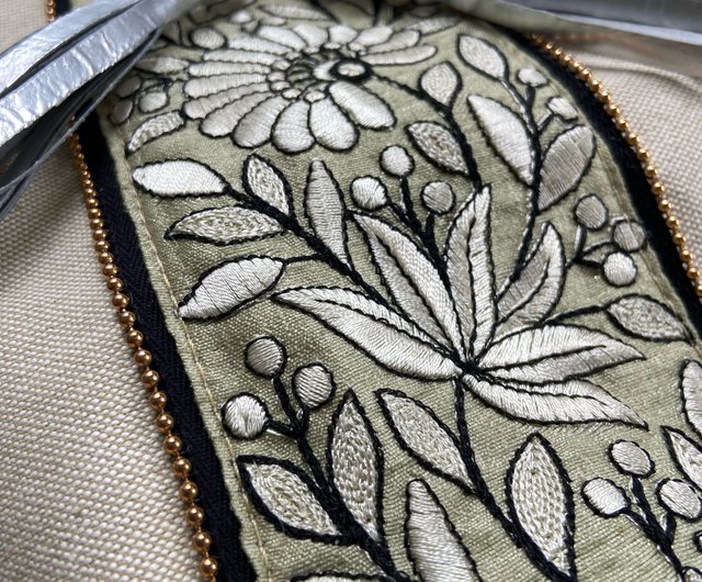 数量限定】インド刺繍リボン巾着 てさげ 斜めがけ 2WAY斜めがけ 数量限定】インド刺繍リボン巾着 てさげ 斜めがけ 2WAY斜めがけ