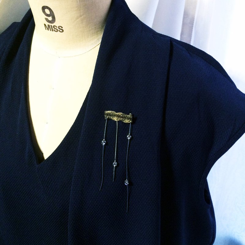 after the rain S Brooch Gold - 胸針 - 其他材質 金色