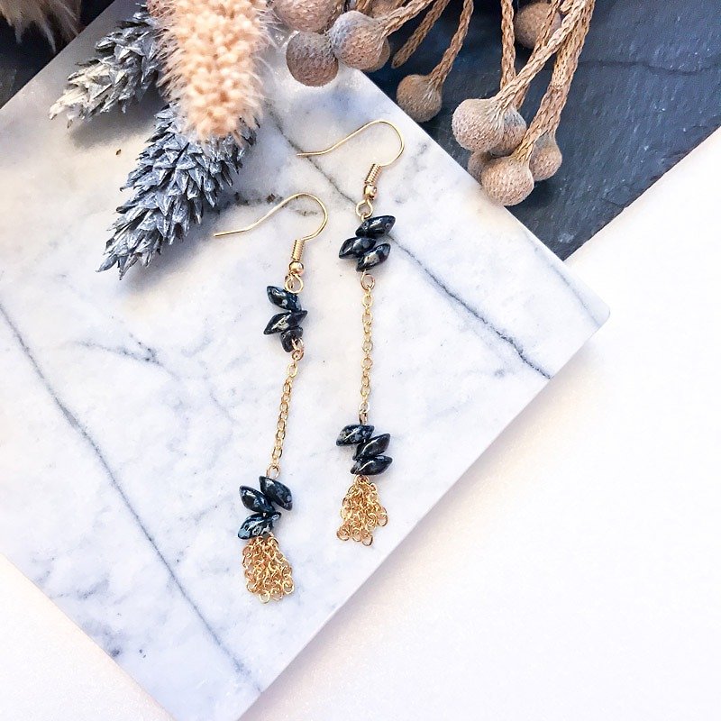 [Da Da Daily] Graceful black stone gold earrings - ต่างหู - โลหะ สีทอง