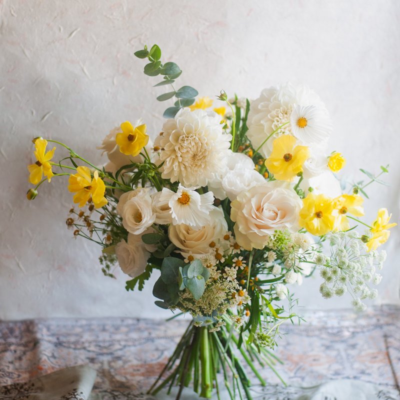 Pure white garden bouquet | Flower bouquet | Customizable | Bridal bouquet | Wedding bouquet - Dried Flowers & Bouquets - Plants & Flowers White