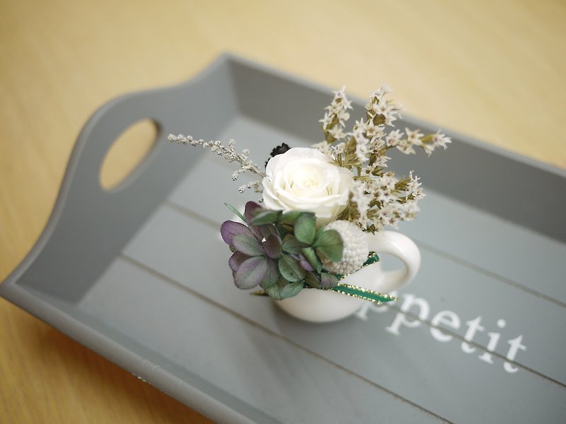 ♥♥春の花毎日アマランスミルクカップ小さな花セレモニー - 置物 - 寄せ植え・花 ホワイト