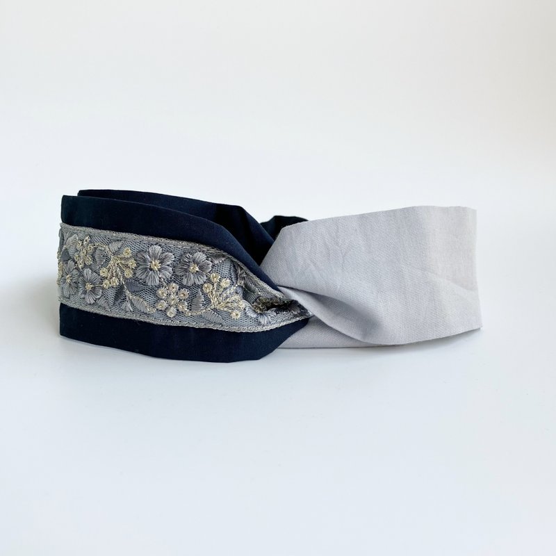日本刺繡緞帶 霧藍色花 日本布 交叉髮帶 不撞款手工髮帶 - 髮箍/髮帶 - 棉．麻 藍色