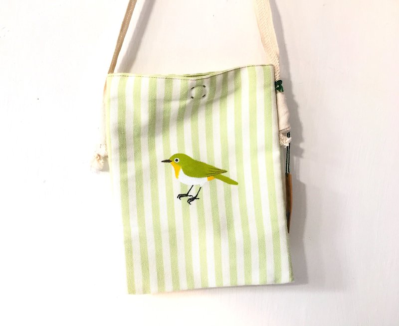 綠繡眼 小鳥手繪布袋  - 側背包/斜孭袋 - 棉．麻 綠色
