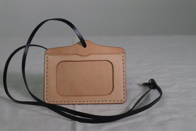 Mr. Holiday-leather horizontal card holder / identity card holder - ที่ใส่บัตรคล้องคอ - หนังแท้ สีนำ้ตาล