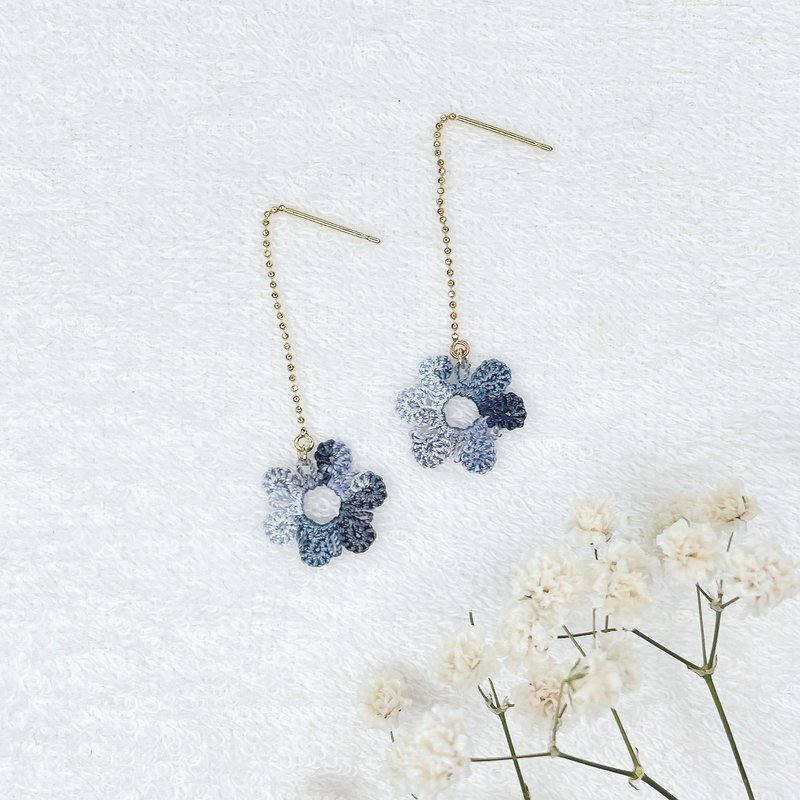 人手梭織耳環 Handmade Tatting Earrings - 耳環/耳夾/耳骨夾 - 絲．絹 灰色
