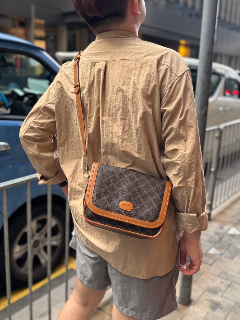 中古正品 Vintage Bally 老花斜背包 郵差包 男女適用 意大利製 - 側背包/斜背包 - 防水材質 咖啡色