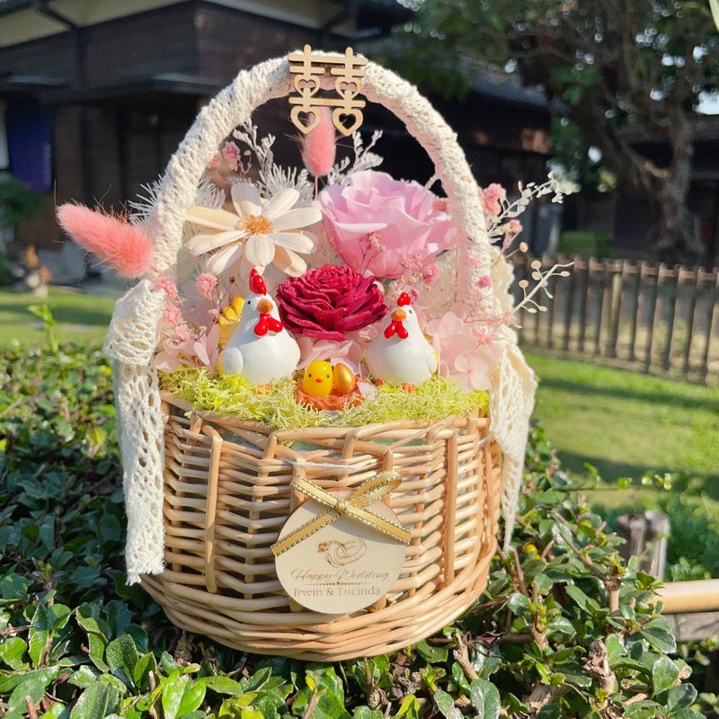 可急單 承載幸福 帶路雞永生花籃 入厝 結婚  婚禮小物帶路雞 - 乾燥花/永生花 - 植物．花 多色
