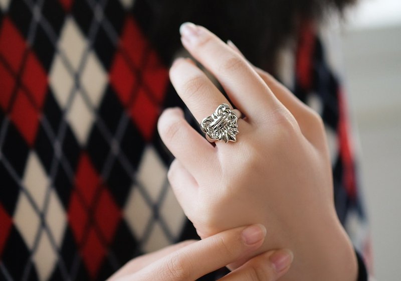 Vintage palace lily knot sculpture ring 925 sterling silver ornaments can be customized - แหวนทั่วไป - เงินแท้ สีเงิน