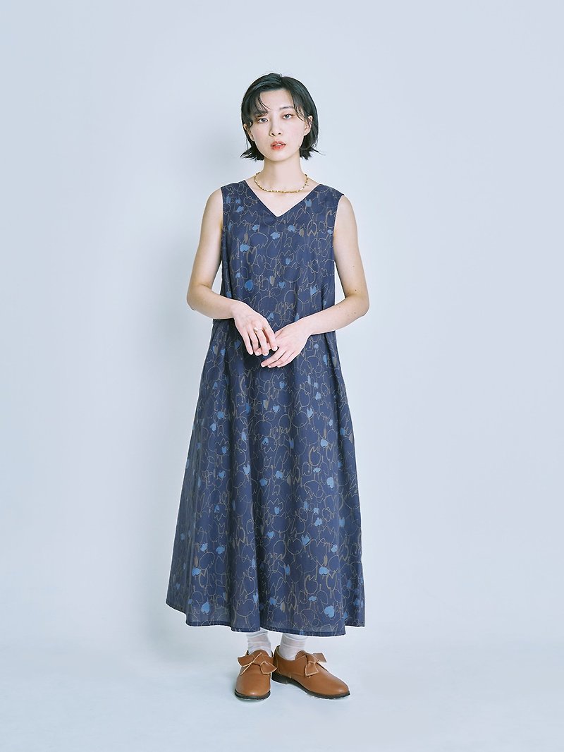 安神V領無袖洋裝-決明 - 連身裙 - 棉．麻 藍色