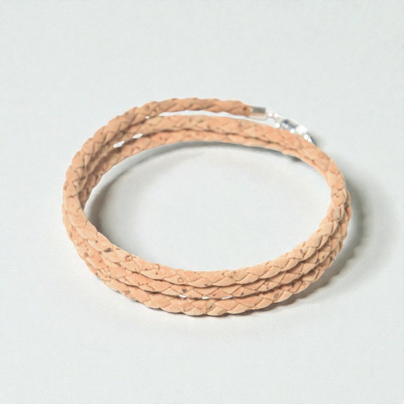 S925 Sterling Silver Clasp Braided Cork Leather Bracelet - Triple Strand - 手鍊/手鐲 - 軟木/水松木 咖啡色