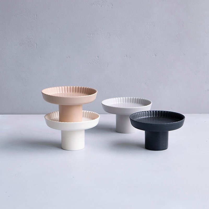 日本製美濃焼koudai高台食器プレートS - 盤子/餐盤 - 瓷 白色