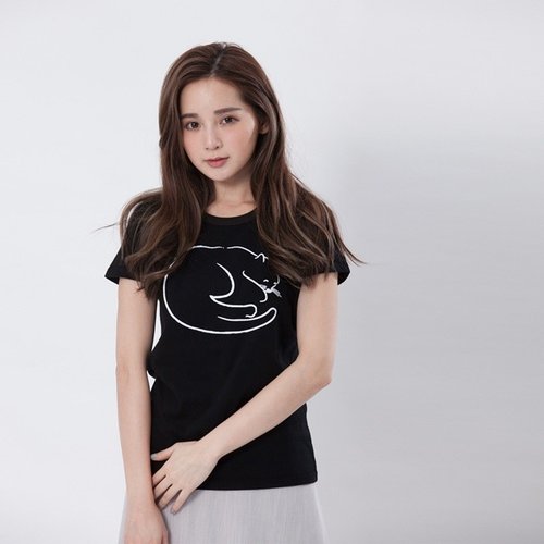 Cats love sleeping peach cotton T-shirt Women