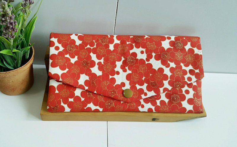 ((mini bear hand made)) Red bag passbook cash storage bag (Japanese cloth) - Chinese New Year - Cotton & Hemp 