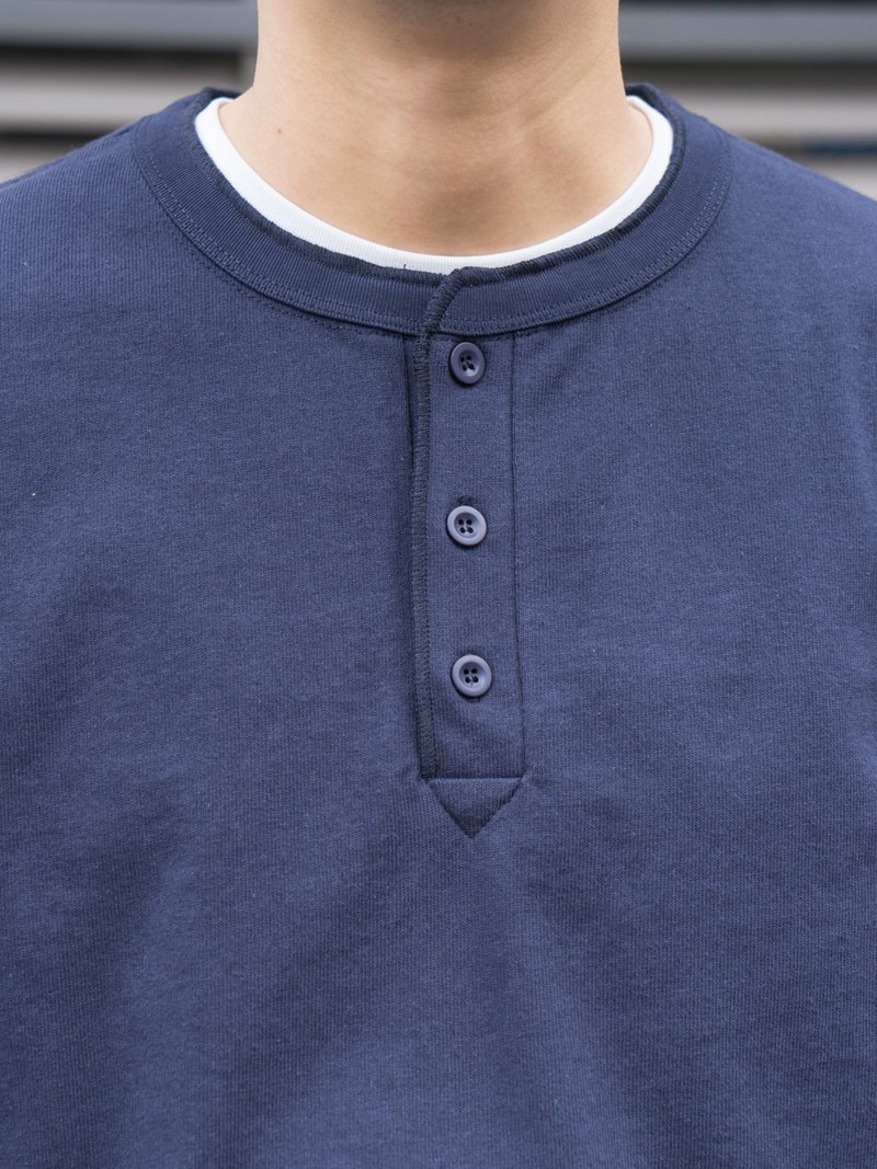 Henley shirt夏季復古流行 純色基礎款圓領亨利領短袖純棉T恤男 - 男 T 恤 - 棉．麻 藍色