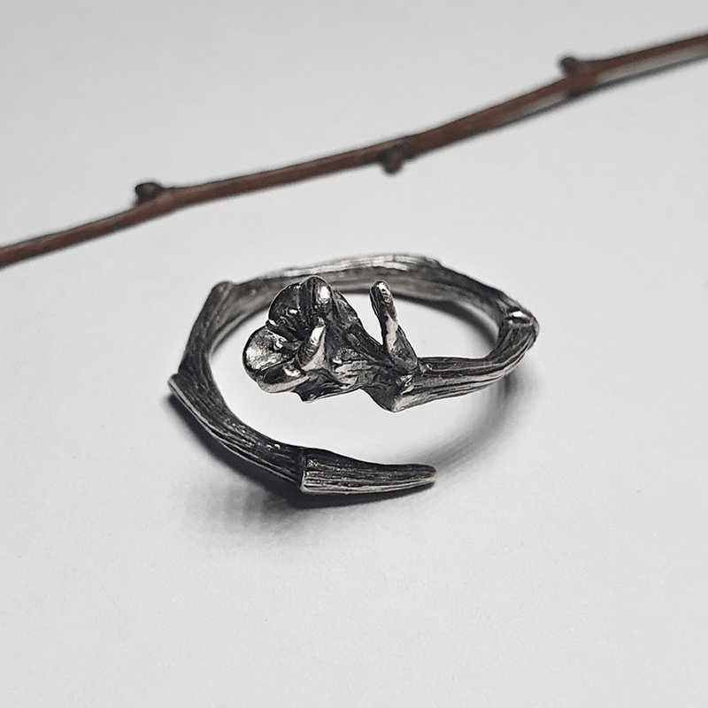 (925 Sterling Silver) Oxidized Flower Ring - แหวนทั่วไป - เงินแท้ สีเงิน