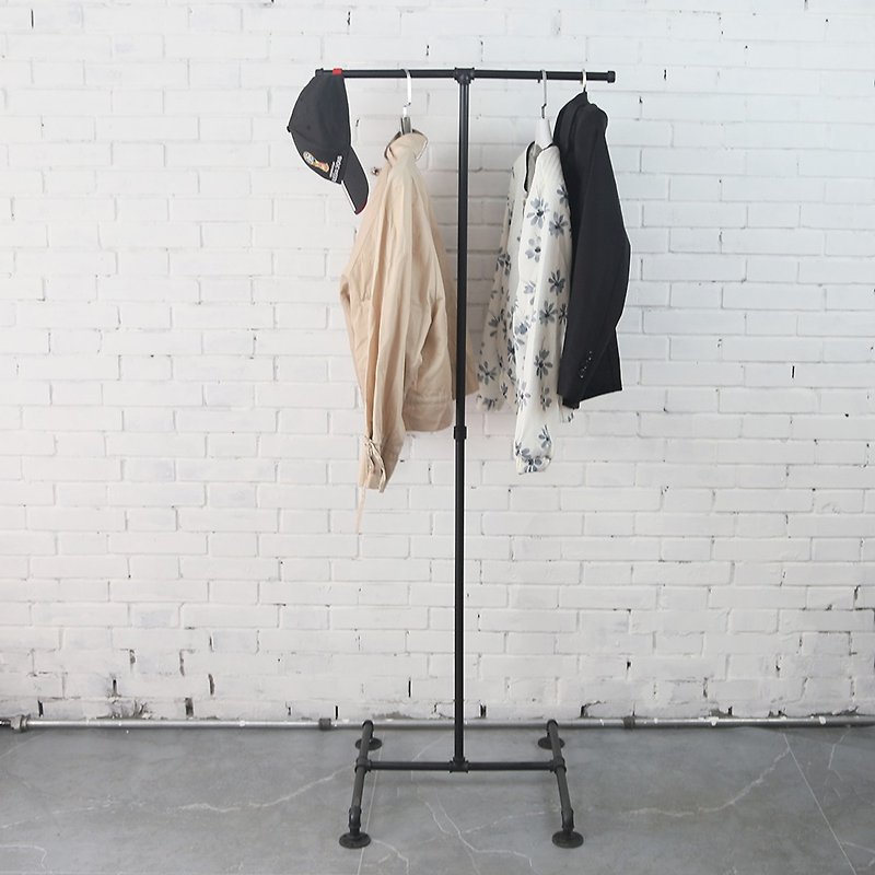 Plumbing industrial wind hanger floor hanger bedroom household clothes bag rack - ตะขอที่แขวน - โลหะ 