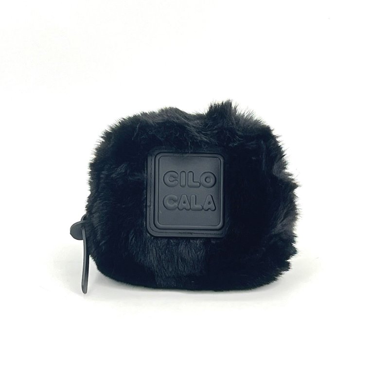 Fur Blacky Square pouch - กระเป๋าเครื่องสำอาง - วัสดุอื่นๆ 