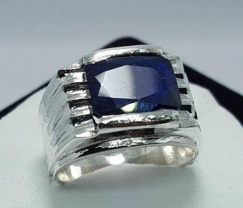 Natural Dark Blue Sapphire Square Cut Natural Rich Blue Kashmir Sapphire ring - 戒指 - 寶石 藍色