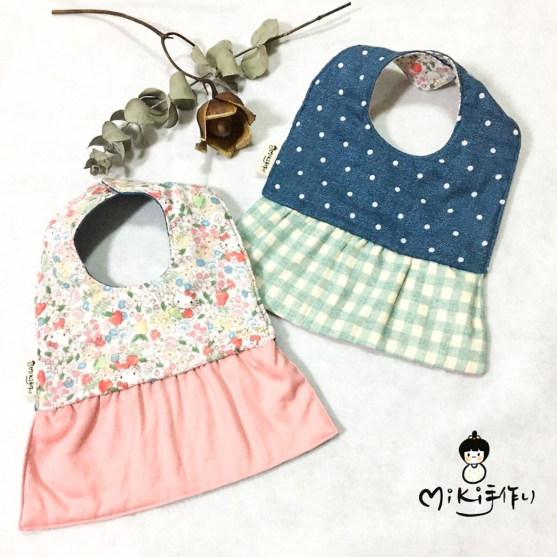 Miki手作 日本 造型圍兜 嬰兒圍兜 裙擺 雙面 圍兜 口水巾 KITTY - 口水肩/圍兜 - 棉．麻 粉紅色