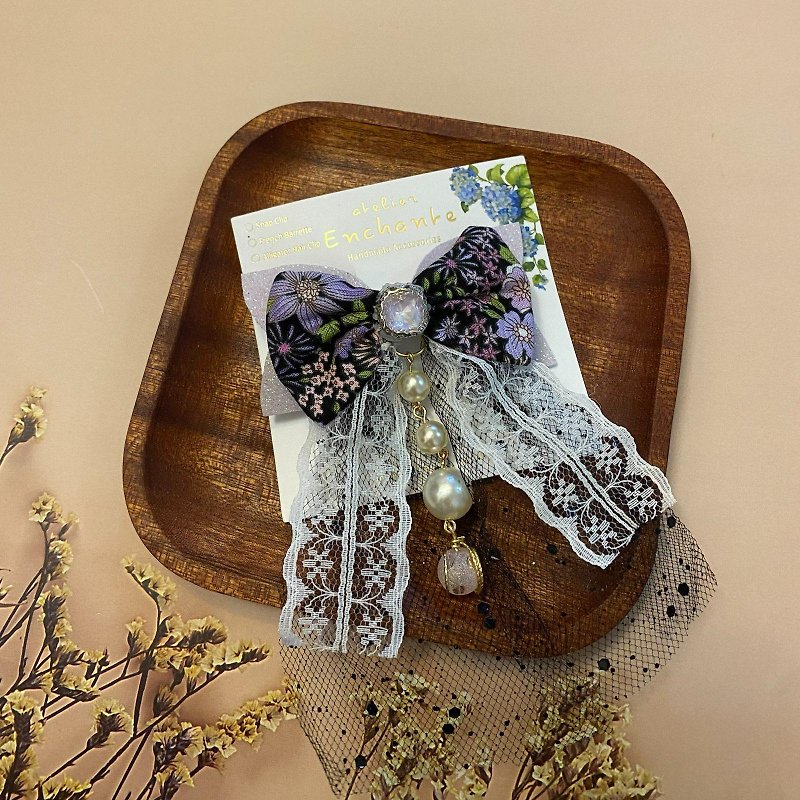 Handmade floral lace pendant bow hairpin hair accessory - Hair Accessories - Cotton & Hemp Black