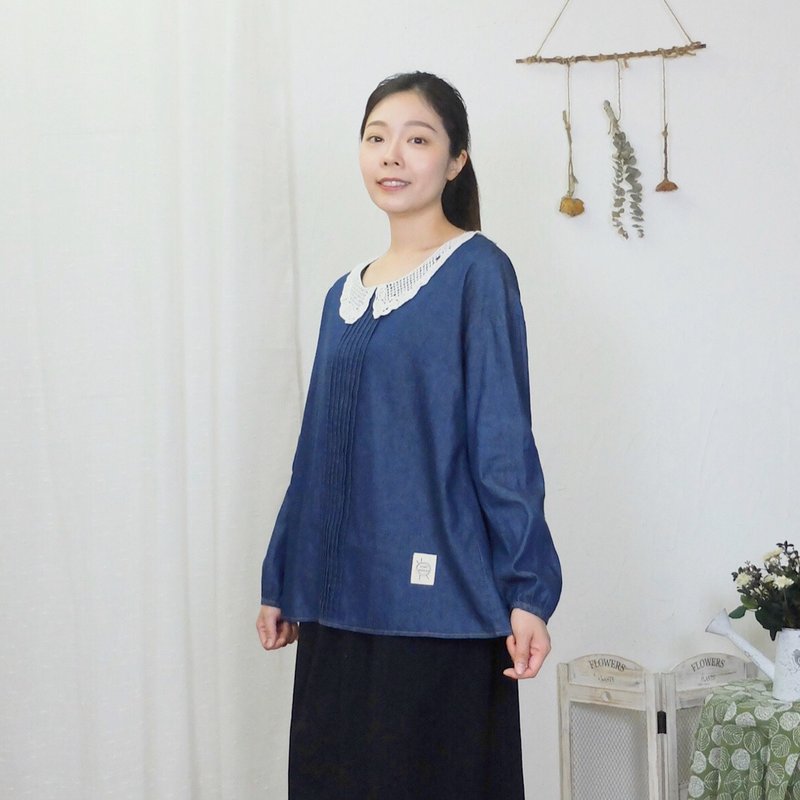 Hana Mokuba 鏤空刺繡娃娃領牛仔上衣 - 女上衣/長袖上衣 - 棉．麻 