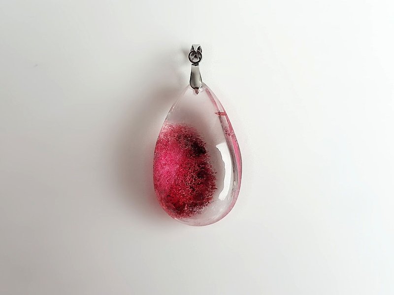 Gemstone ‧ Hong Yan Natural Mineral Red Ghost Crystal ‧ Necklace Pendant - Necklaces - Gemstone Red