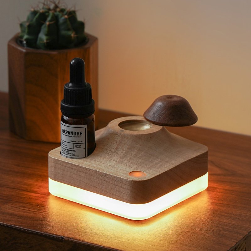 [Display items for sale] Essential oil fragrance lamp, fragrance lamp, night lamp, table lamp, bedside lamp - Lighting - Wood Brown