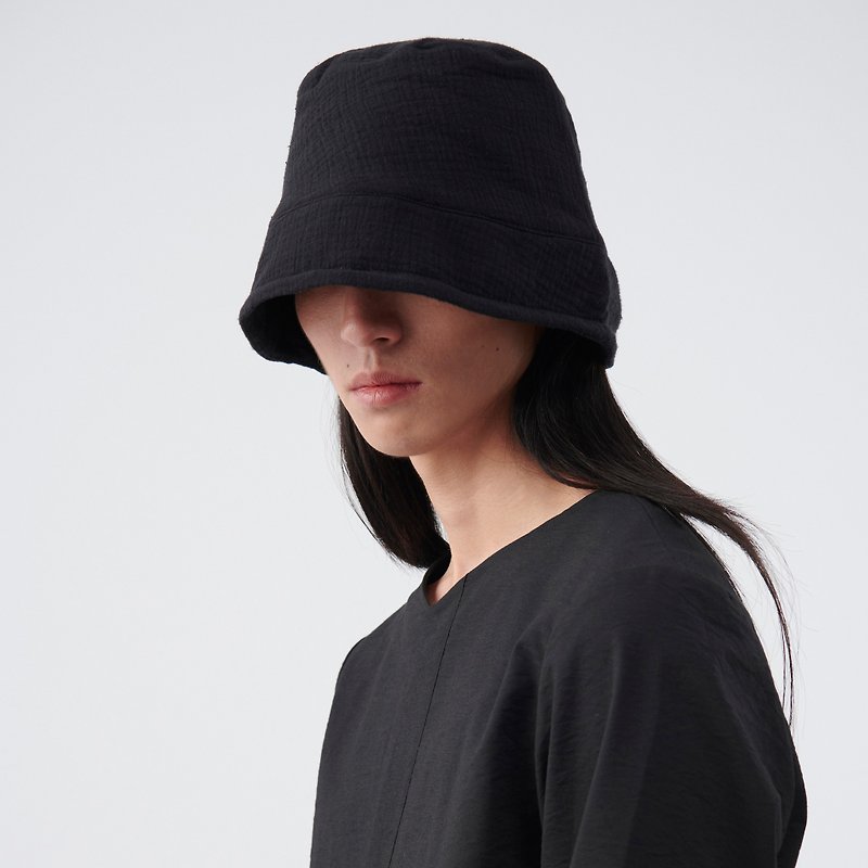 TRAN - Double-sided soft cotton cap - หมวก - ผ้าฝ้าย/ผ้าลินิน สีดำ