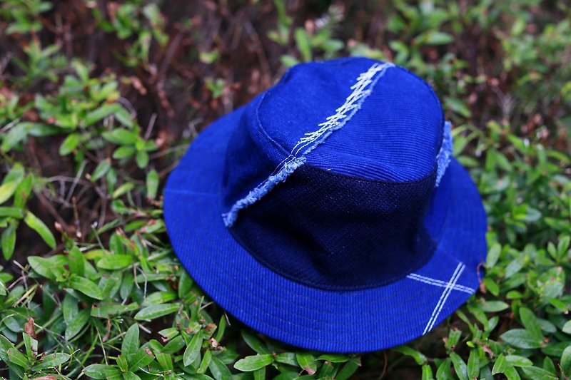 Denim Patchwork Reversible Bucket Hat - หมวก - ผ้าฝ้าย/ผ้าลินิน 