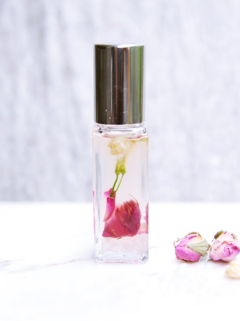 VEDA【薔薇女神】 戀愛 桃花 人緣 魔法 香氛 按摩滾珠精油 玫瑰 薰衣草 茉莉 粉晶 甜杏仁油 10g - 香氛/精油/擴香 - 植物．花 粉紅色