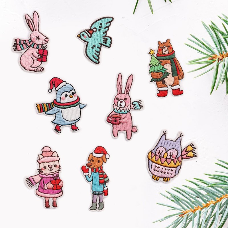 【Christmas Embroidered Fabric Patch】Animals Celebrating Christmas (8 designs) - สติกเกอร์ - งานปัก 