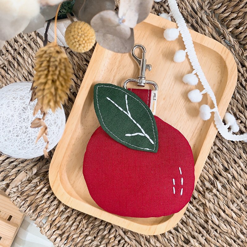 Apple-shaped amulet bag / key ring - Omamori - Cotton & Hemp Red