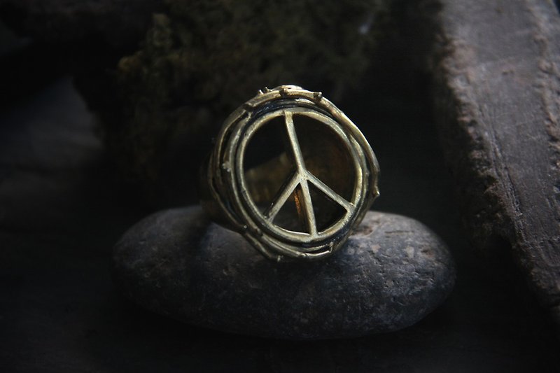 Peace with Thorn Crown Ring by Defy / Sign Ring / Statement Ring - แหวนทั่วไป - โลหะ สีทอง