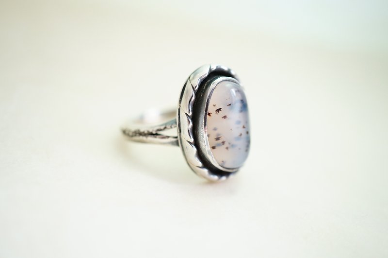 【janvierMade】Montana Agate Sterling Silver Ring / Montana Agate from Madagascar and 925 Sterling Silver - General Rings - Gemstone White