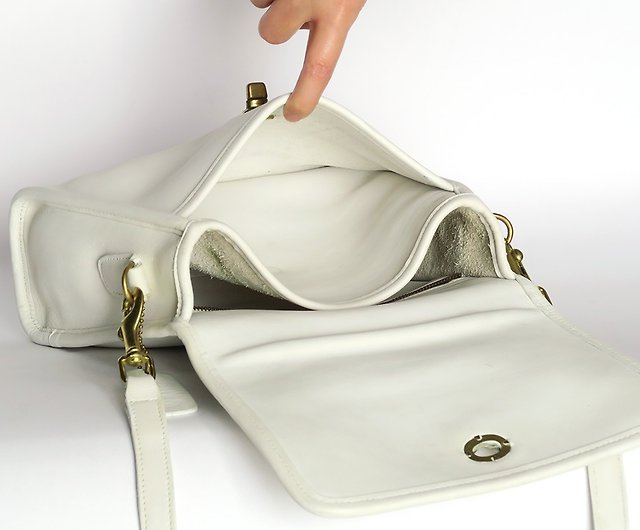 Coach White Antique Tote Bag - Shop EWF Vintage Messenger Bags