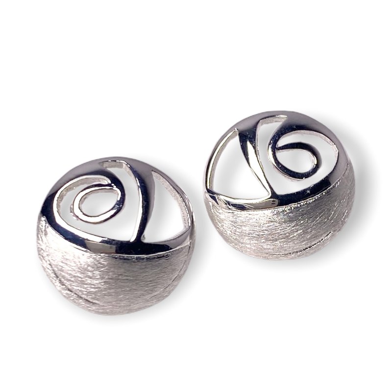 Stud Earrings Handmade Minimalist Flower 925 Sterling Silver - 耳環/耳夾/耳骨夾 - 銀 銀色